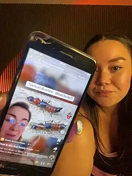 Snapshot of mayakitsune69 chatting on 11/07/25, 02:39 mayakitsune69 online show from 11/07/25, 02:39