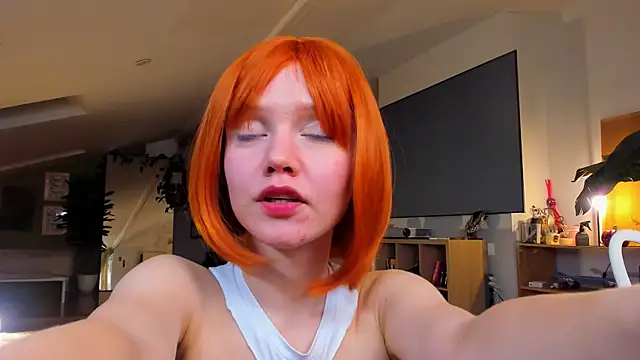 andrea x  online show from 10/28/25, 08:22