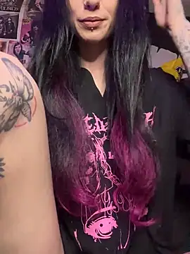 Snapshot of MissMidnightUK chatting on 03/27/26, 12:38 MissMidnightUK online show from 03/27/26, 12:38