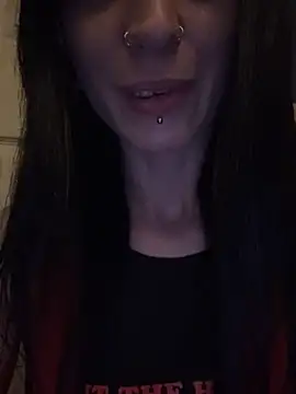 MissMidnightUK online show from 05/15/26, 11:12