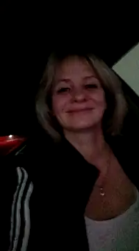 Snapshot of Milen_Milf chatting on 12/18/24, 02:17 Milen Milf online show from 12/18/24, 02:17