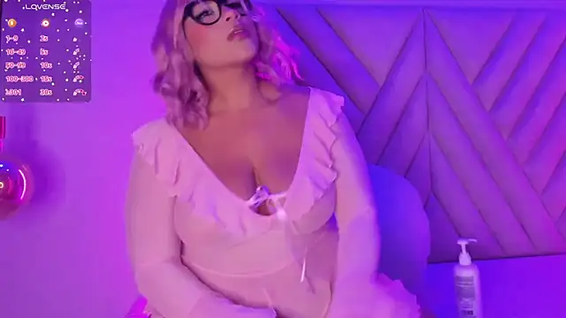 SussieRogers online show from 09/20/25, 01:01