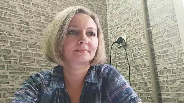 EdithManning online show from 01/21/25, 09:03