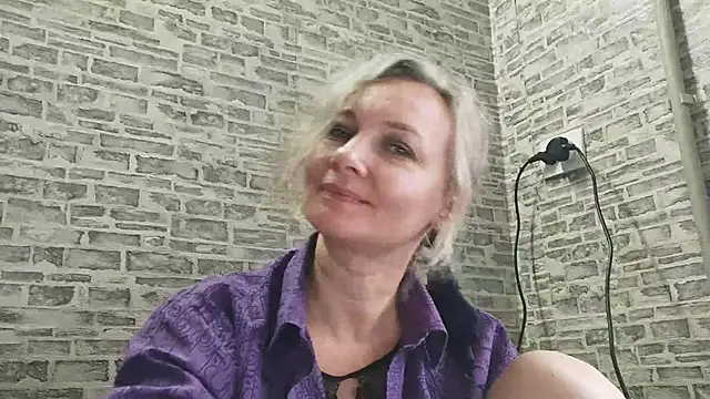 EdithManning online show from 02/02/25, 10:13