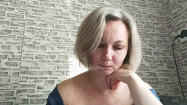 EdithManning online show from 02/17/25, 09:24