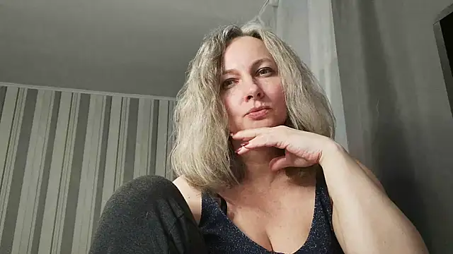 EdithManning online show from 02/06/26, 06:44