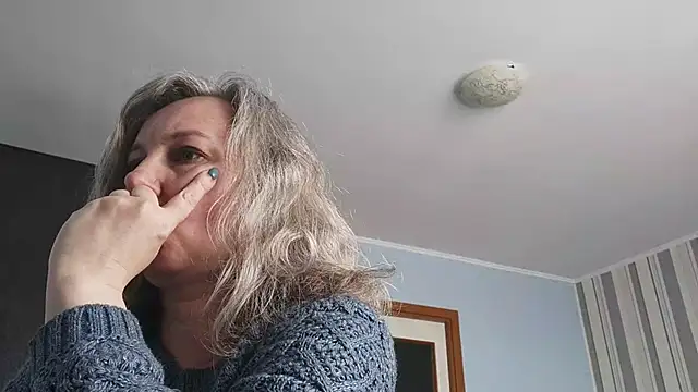 Snapshot of EdithManning chatting on 04/23/26, 09:30 EdithManning online show from 04/23/26, 09:30