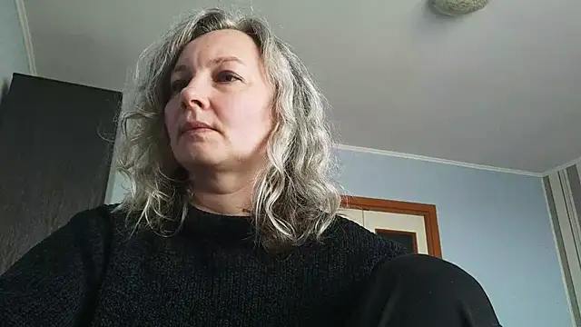Snapshot of EdithManning chatting on 05/04/26, 05:14 EdithManning online show from 05/04/26, 05:14