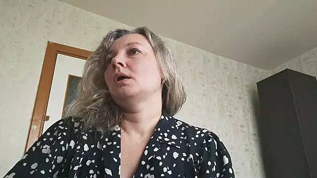 Snapshot of EdithManning chatting on 05/08/26, 06:19 EdithManning online show from 05/08/26, 06:19