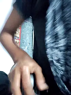 Snapshot of Hot-Anuska chatting on 09/15/25, 04:07 Hot-Anuska online show from 09/15/25, 04:07