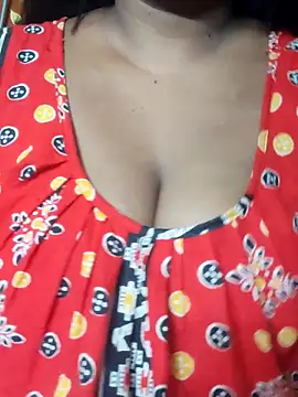 Snapshot of Hot-Anuska chatting on 09/19/25, 11:33 Hot-Anuska online show from 09/19/25, 11:33