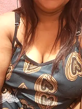 Snapshot of Hot-Anuska chatting on 03/01/26, 06:21 Hot-Anuska online show from 03/01/26, 06:21