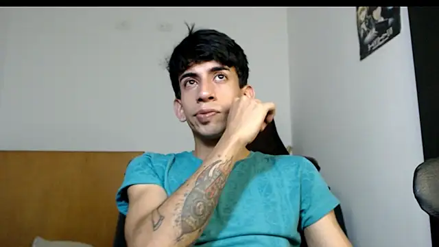 Snapshot of Zack_Kingg chatting on 03/03/26, 03:51 Zack Kingg online show from 03/03/26, 03:51