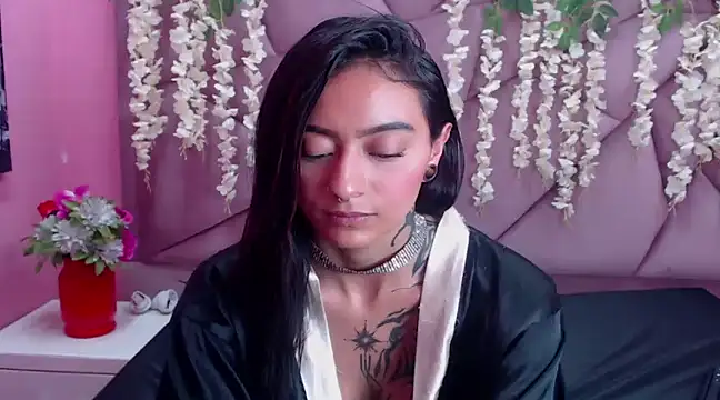 Miaa Thopmson online show from 03/19/25, 06:12