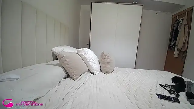 Snapshot of arielfreedomsex chatting on 11/13/25, 03:55 arielfreedomsex online show from 11/13/25, 03:55