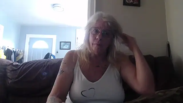 canadiancougar1965 online show from 01/24/25, 08:11