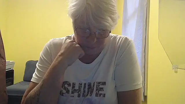 canadiancougar1965 online show from 11/20/25, 02:06