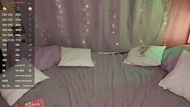 sophie  lee online show from 12/21/25, 10:50