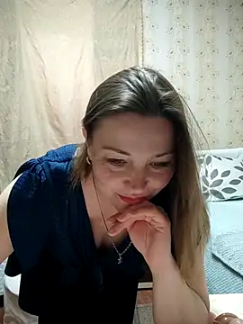 Snapshot of VselenaSun402 chatting on 04/14/26, 10:21 VselenaSun402 online show from 04/14/26, 10:21