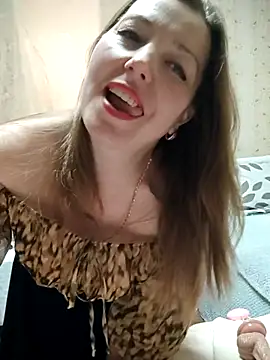 Snapshot of VselenaSun402 chatting on 04/16/26, 10:16 VselenaSun402 online show from 04/16/26, 10:16