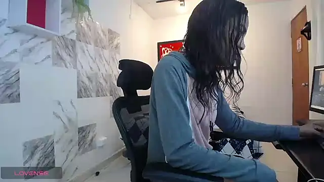 Zaya Smith online show from 12/30/24, 10:45