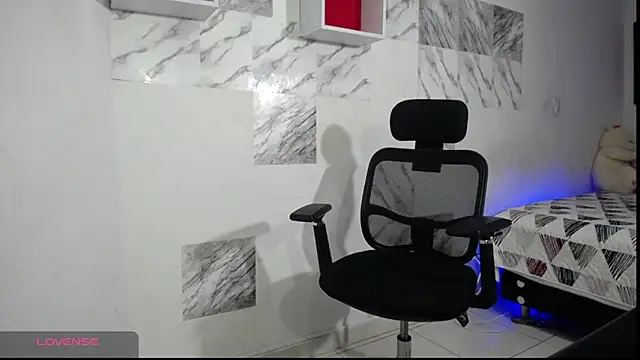 Zaya Smith online show from 02/19/25, 08:10