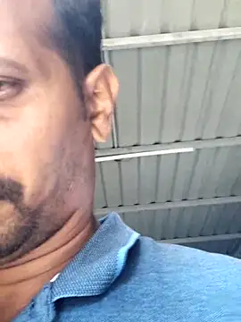 Snapshot of Tamildickxxx chatting on 04/15/26, 05:03 Tamildickxxx online show from 04/15/26, 05:03