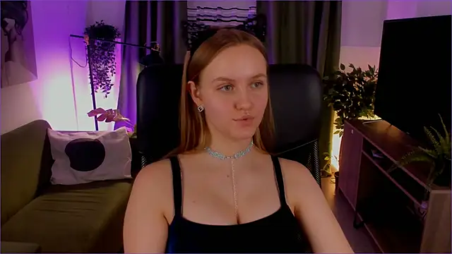KellyPoter online show from 12/14/24, 03:25