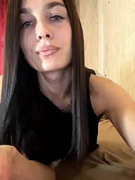 Snapshot of SpecialLina chatting on 10/03/25, 07:49 SpecialLina online show from 10/03/25, 07:49