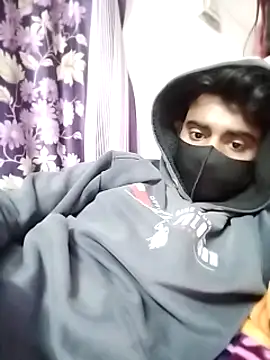 Snapshot of piyush_7inch chatting on 12/10/24, 07:43 piyush 7inch online show from 12/10/24, 07:43