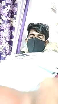 Snapshot of piyush_7inch chatting on 12/28/24, 04:20 piyush 7inch online show from 12/28/24, 04:20