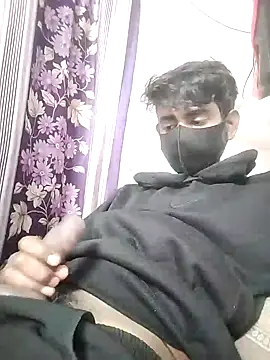 Snapshot of piyush_7inch chatting on 01/02/25, 04:13 piyush 7inch online show from 01/02/25, 04:13