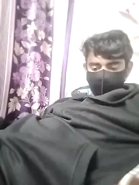 Snapshot of piyush_7inch chatting on 01/13/25, 07:43 piyush 7inch online show from 01/13/25, 07:43