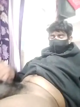 Snapshot of piyush_7inch chatting on 01/24/25, 05:32 piyush 7inch online show from 01/24/25, 05:32