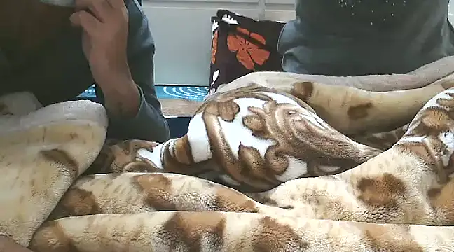 Snapshot of hotwife_siri chatting on 01/06/25, 04:44 hotwife siri online show from 01/06/25, 04:44