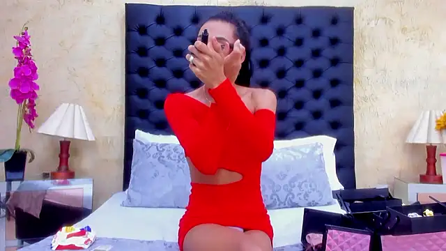 NahomiWhitel online show from 01/14/26, 06:24