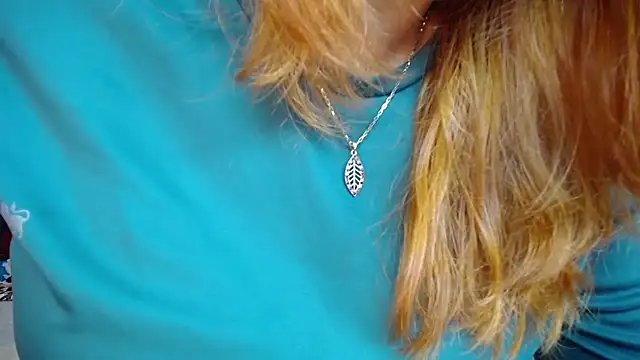 Snapshot of Delilah_Belmont chatting on 01/04/25, 11:06 Delilah Belmont online show from 01/04/25, 11:06