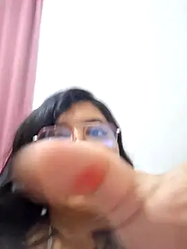 Snapshot of Sonricks chatting on 10/14/25, 12:00 Sonricks online show from 10/14/25, 12:00