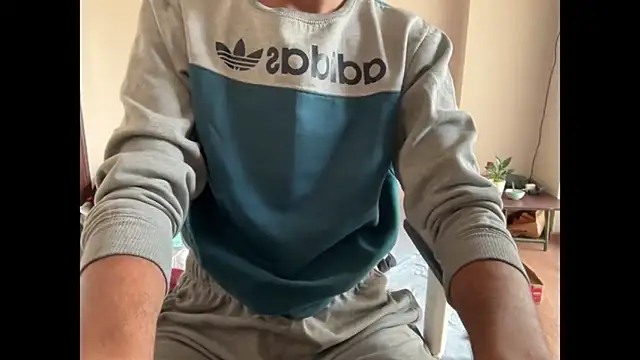 Snapshot of meatycronn chatting on 11/29/25, 10:07 meatycronn online show from 11/29/25, 10:07