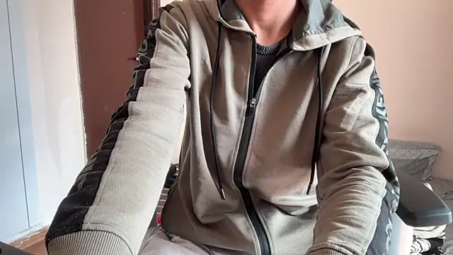 Snapshot of meatycronn chatting on 12/05/25, 05:05 meatycronn online show from 12/05/25, 05:05