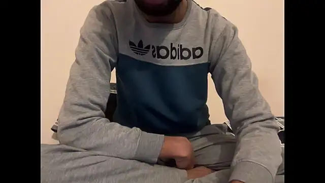 Snapshot of meatycronn chatting on 12/23/25, 01:36 meatycronn online show from 12/23/25, 01:36