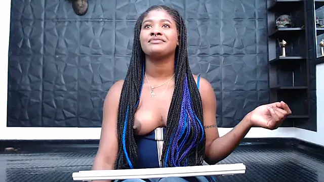 Snapshot of Hanna_Fox_69 chatting on 02/06/25, 05:46 Hanna Fox 69 online show from 02/06/25, 05:46