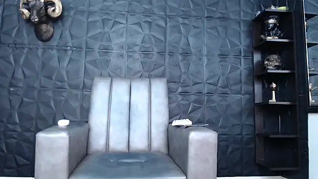 Snapshot of Hanna_Fox_69 chatting on 02/24/25, 08:27 Hanna Fox 69 online show from 02/24/25, 08:27