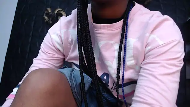 Snapshot of Hanna_Fox_69 chatting on 03/15/25, 05:30 Hanna Fox 69 online show from 03/15/25, 05:30