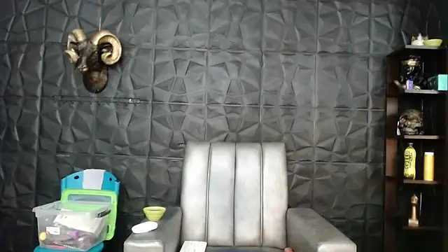 Snapshot of Hanna_Fox_69 chatting on 09/12/25, 09:31 Hanna Fox 69 online show from 09/12/25, 09:31