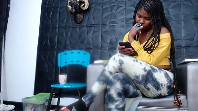 Snapshot of Hanna_Fox_69 chatting on 09/29/25, 09:36 Hanna Fox 69 online show from 09/29/25, 09:36