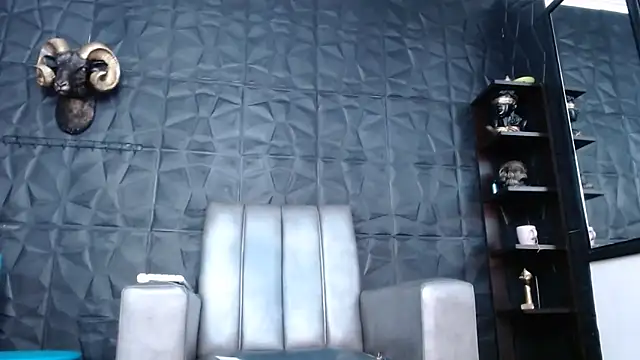 Snapshot of Hanna_Fox_69 chatting on 10/03/25, 11:07 Hanna Fox 69 online show from 10/03/25, 11:07