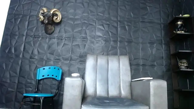 Snapshot of Hanna_Fox_69 chatting on 10/26/25, 11:05 Hanna Fox 69 online show from 10/26/25, 11:05