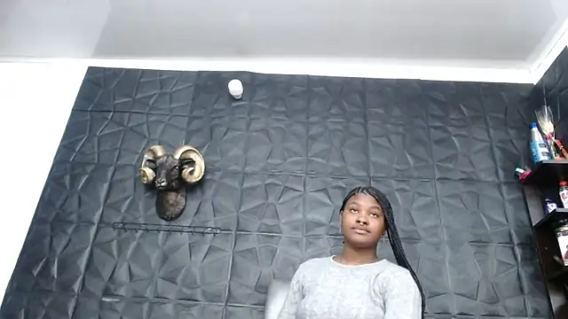 Hanna Fox 69 online show from 04/13/26, 07:03