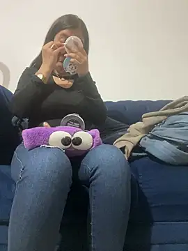 Lea velle online show from 01/28/25, 05:00